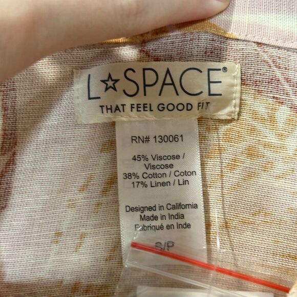 L*Space Gene Set Button Up S/S Top Pull On Shorts Pink/Gold Women's Small NWT - Picture 3 of 13